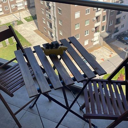 סקופיה New Modern Rooftop Apartment-Free Private Parking מראה חיצוני תמונה